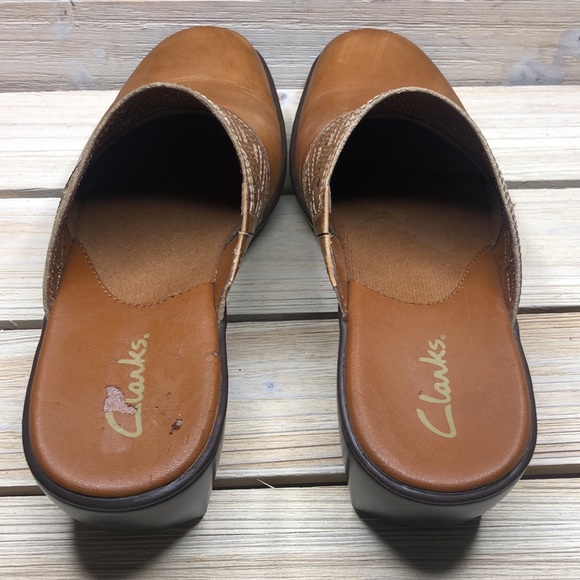 Clarks Tan Slip on Leather 8M Mules - Picture 3 of 7